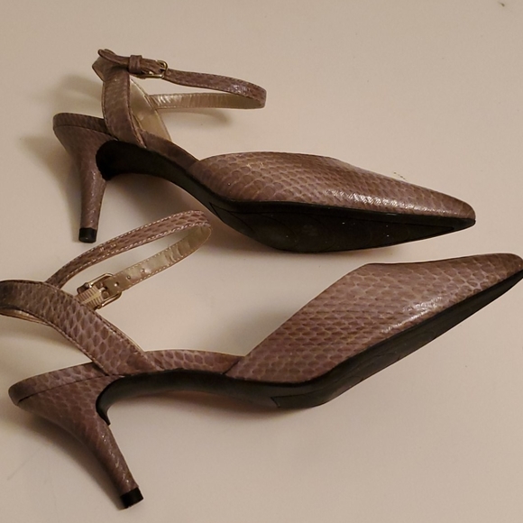 Bandolino leather snake look sz 8 Shoes 3" Heel - Picture 3 of 5